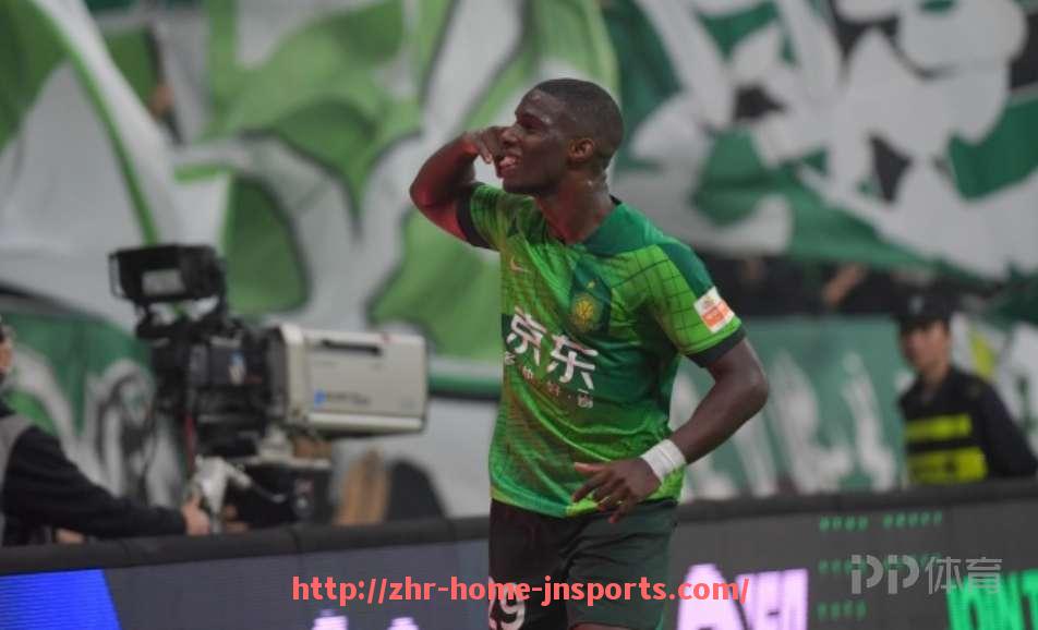 江南综合体育-英超联赛中哪些球员穿过17号球衣?完全列表